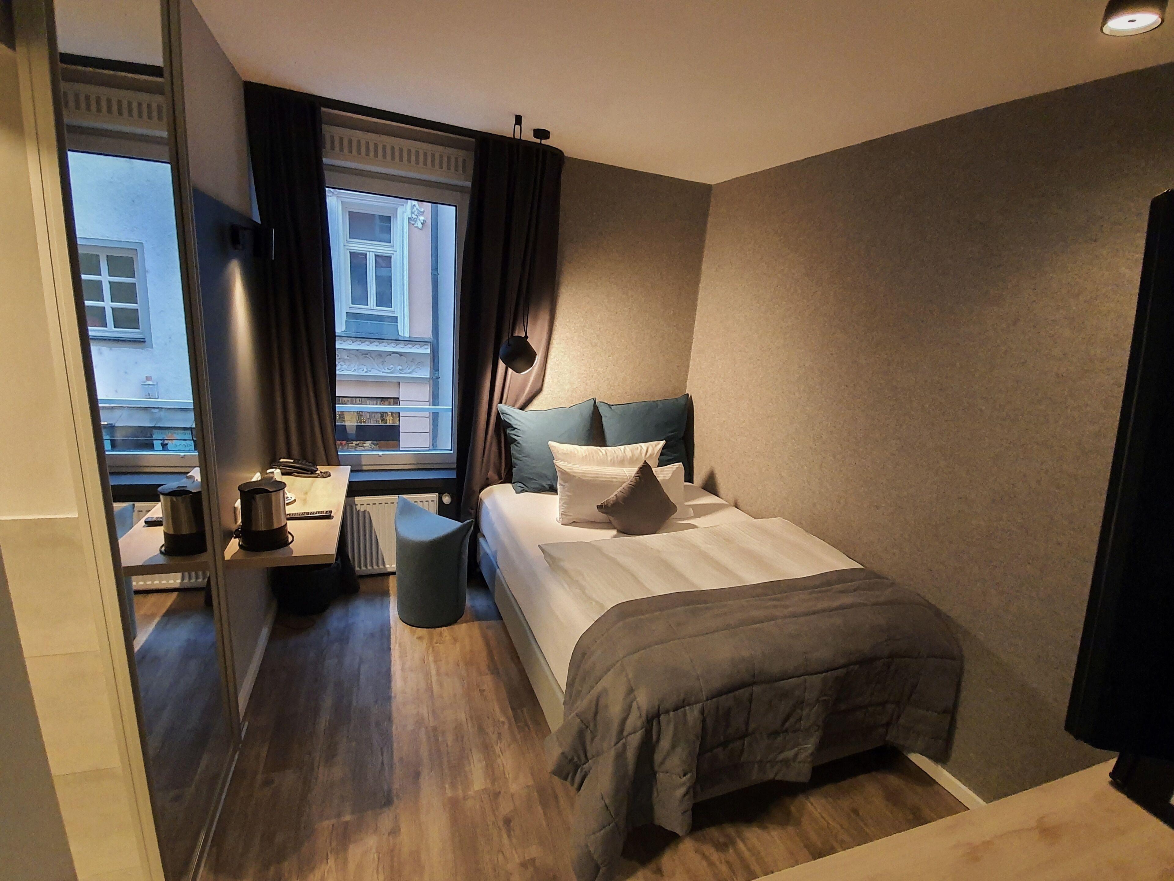 Hotel Falkenturm — Photos 1